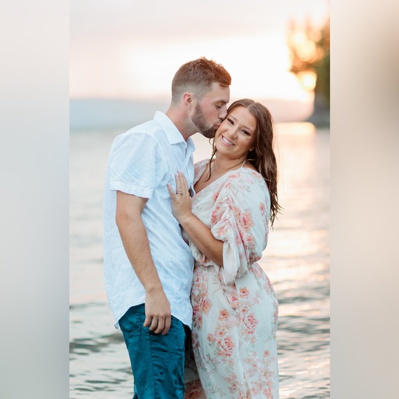 ASOS DESIGN
Plunge Neck Wide
Leg Jumpsuit - Picture 2 of 3